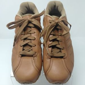 Men's Vintage K-SWISS Sz. 9.5  Leather Sneakers